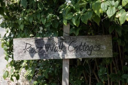 Two Rose Walk Cottage Cotswolds Moreton-in-Marsh Dış mekan fotoğraf